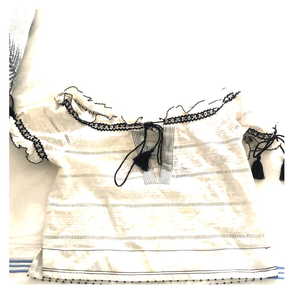 Saylor off shoulder top